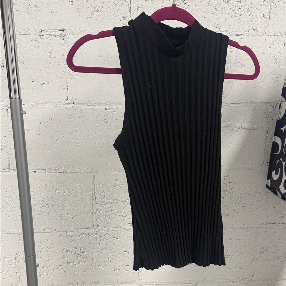 Black Sleeveless Ribbed Top - High Neck - Size Small - Tank Top - LIKE NEW